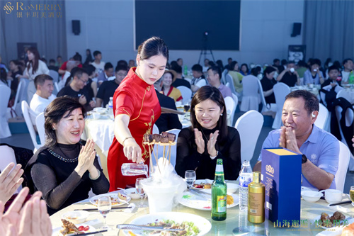 ecdeb47da4146cfda40d034ebaa58515.jpg