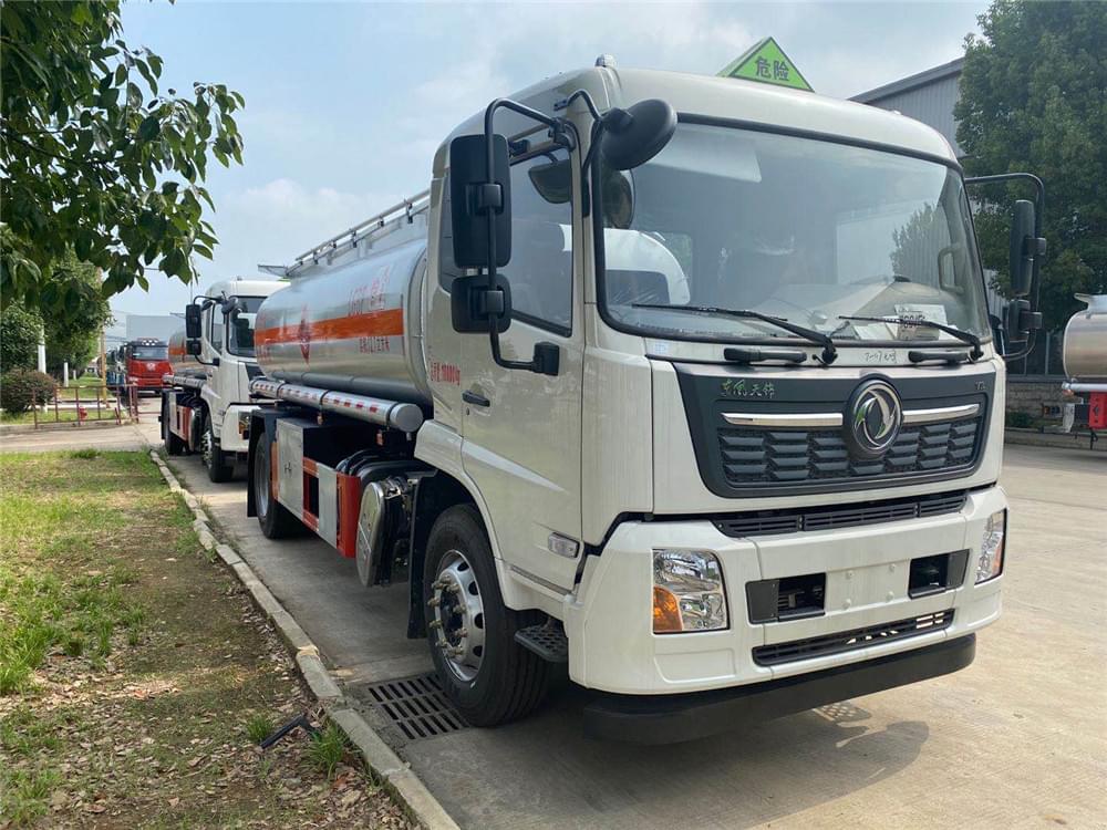 12.7方東風(fēng)天錦單橋國(guó)六油罐車(chē)