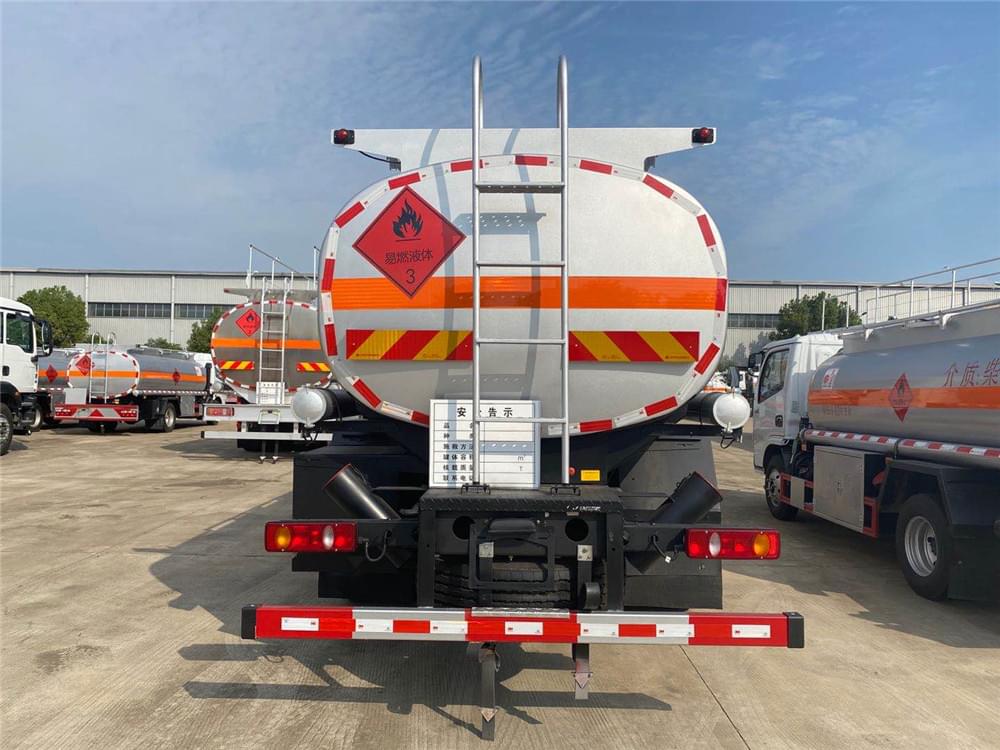 12.7方東風(fēng)天錦單橋國(guó)六油罐車(chē)